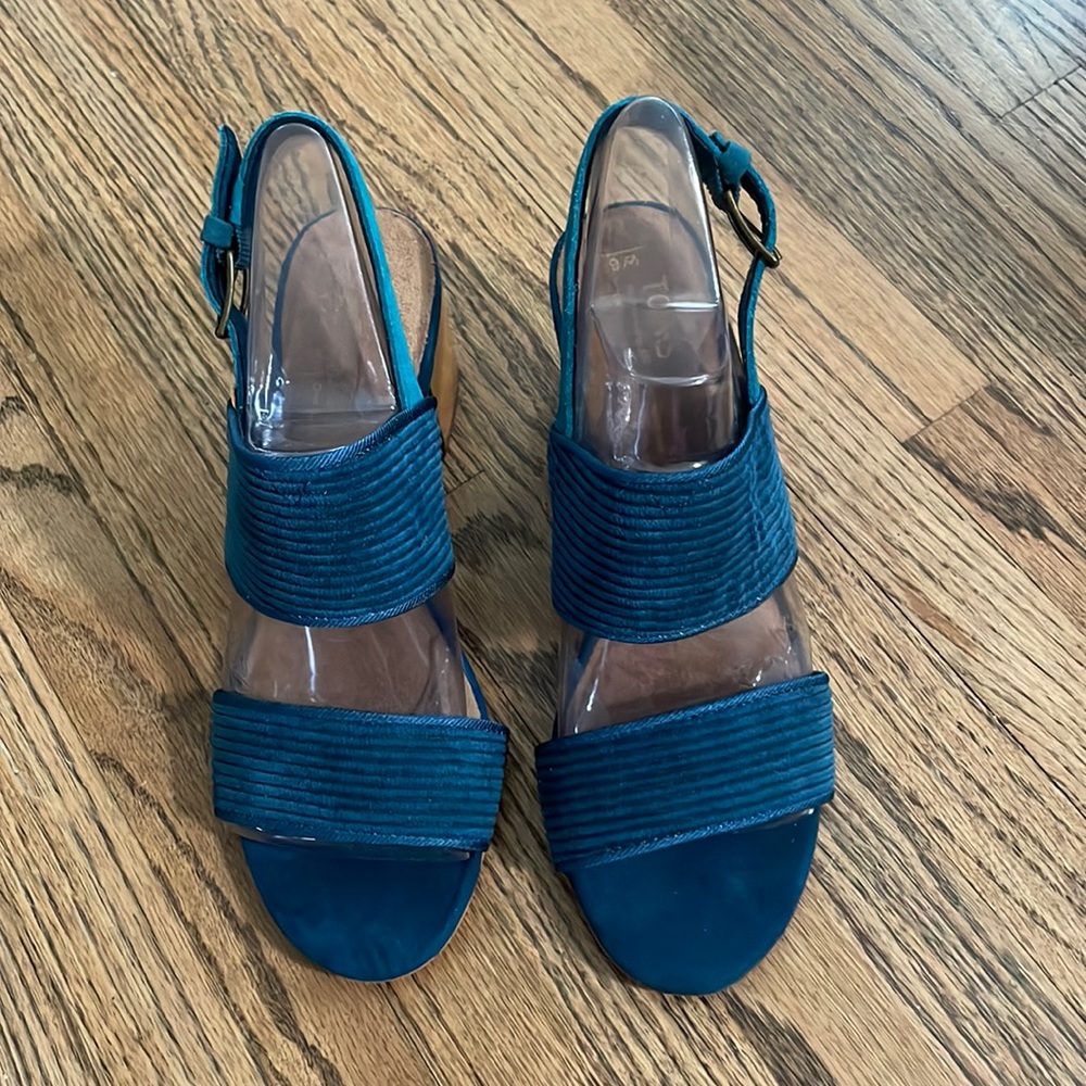 Toms Poppy Sandal Atlantic new no tag no box